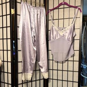 The JWS Collection Lavender Satin Lace-Trim Pajama Set